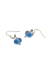 Charger l'image dans la galerie, Boucles d'oreilles bleu ciel

